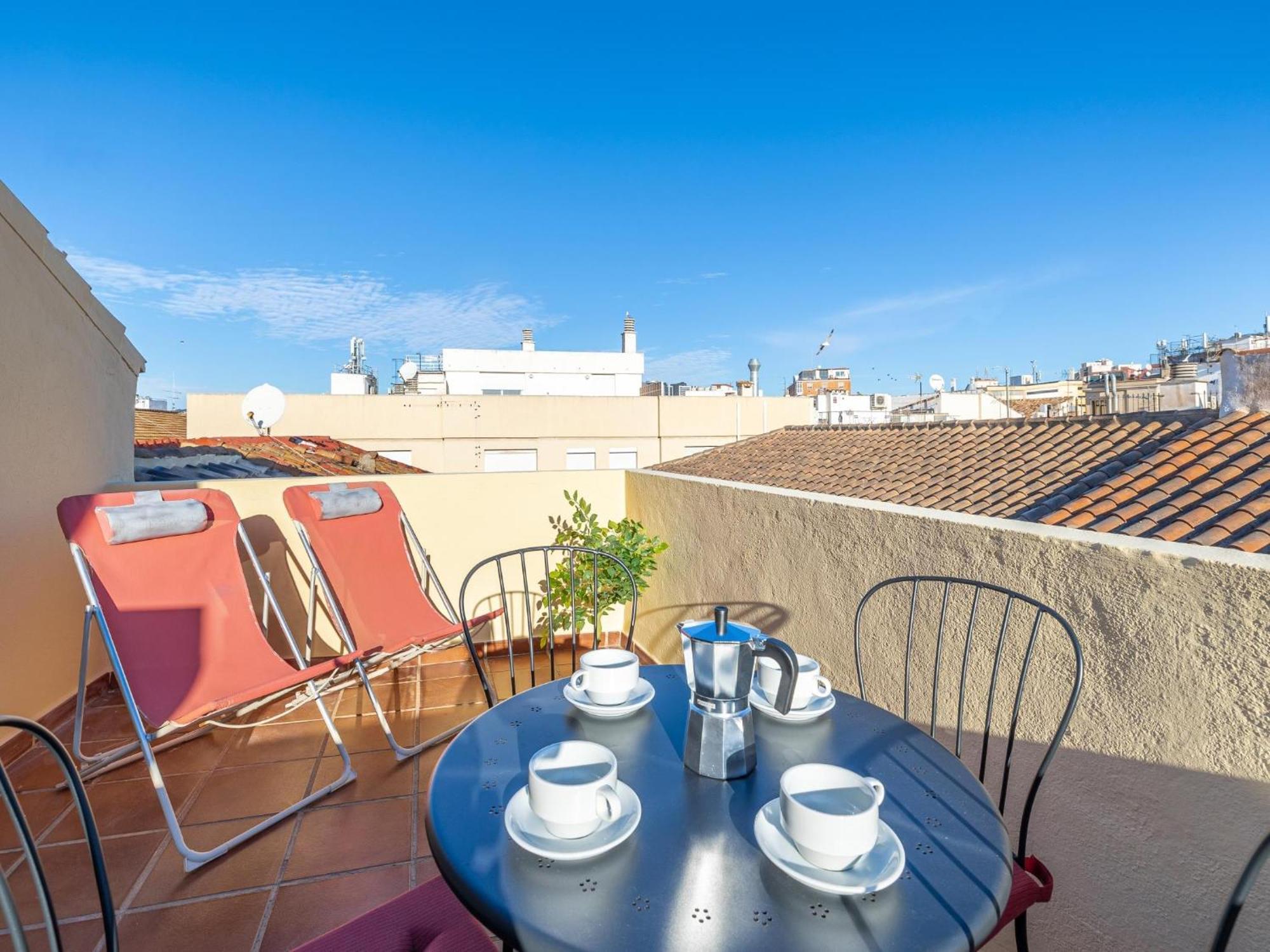 H2M Lazcano With Sunny Terrace In Old Town Málaga Kültér fotó