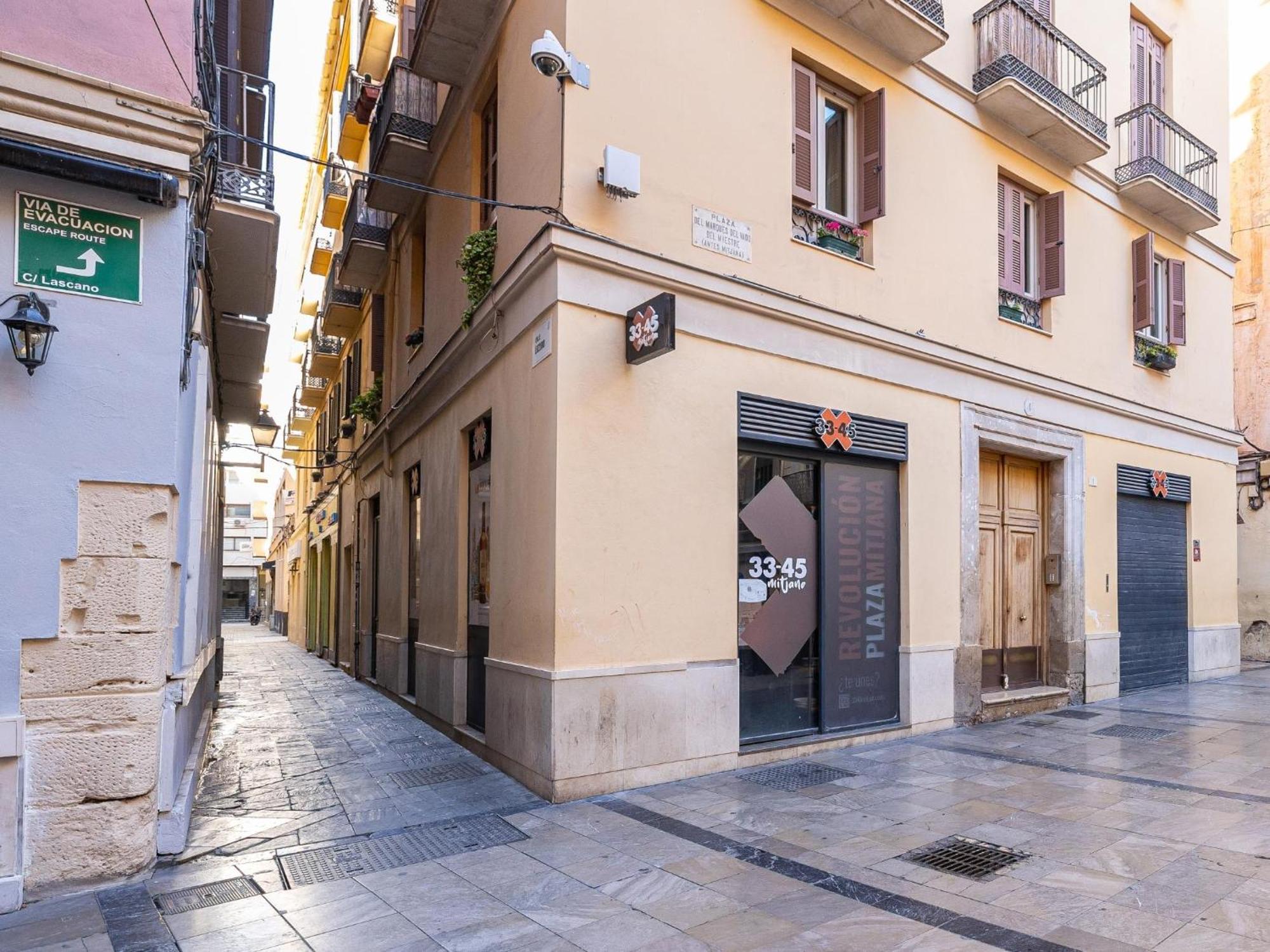 H2M Lazcano With Sunny Terrace In Old Town Málaga Kültér fotó